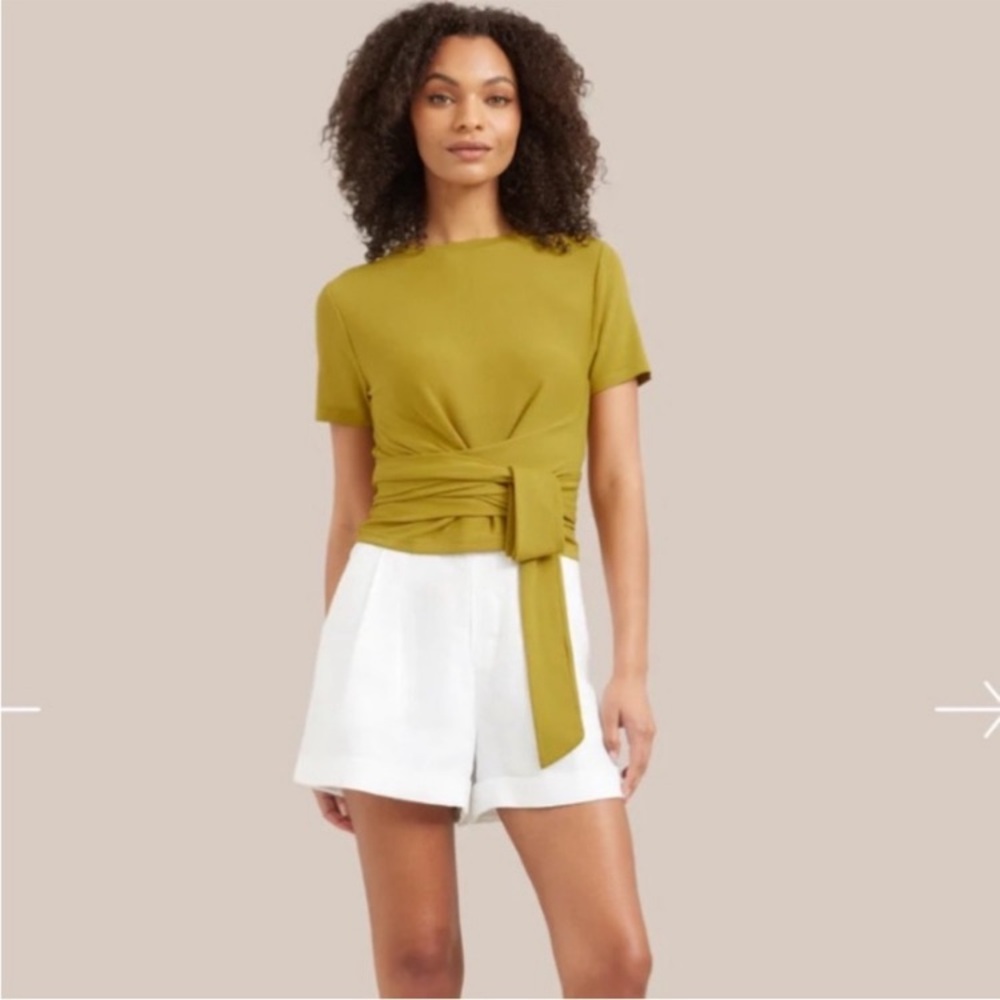 Modern Citizen Jude Cropped Tie Front Top In Chartreuse
